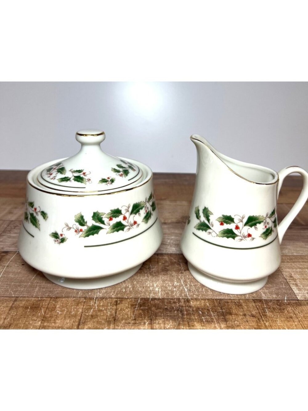 Christmas Porcelain Sugar Bowl With Lid & Creamer Set - Holly Berry Design